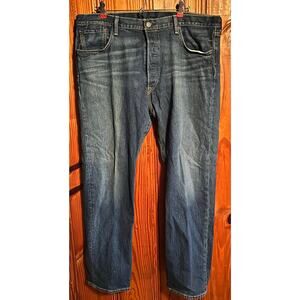 Mens Levi’s 501 button fly size 40x32